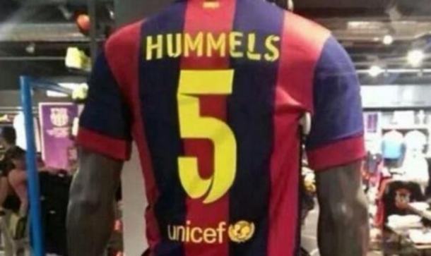 Dres Barcelone s prezimenom Hummels u prodaji