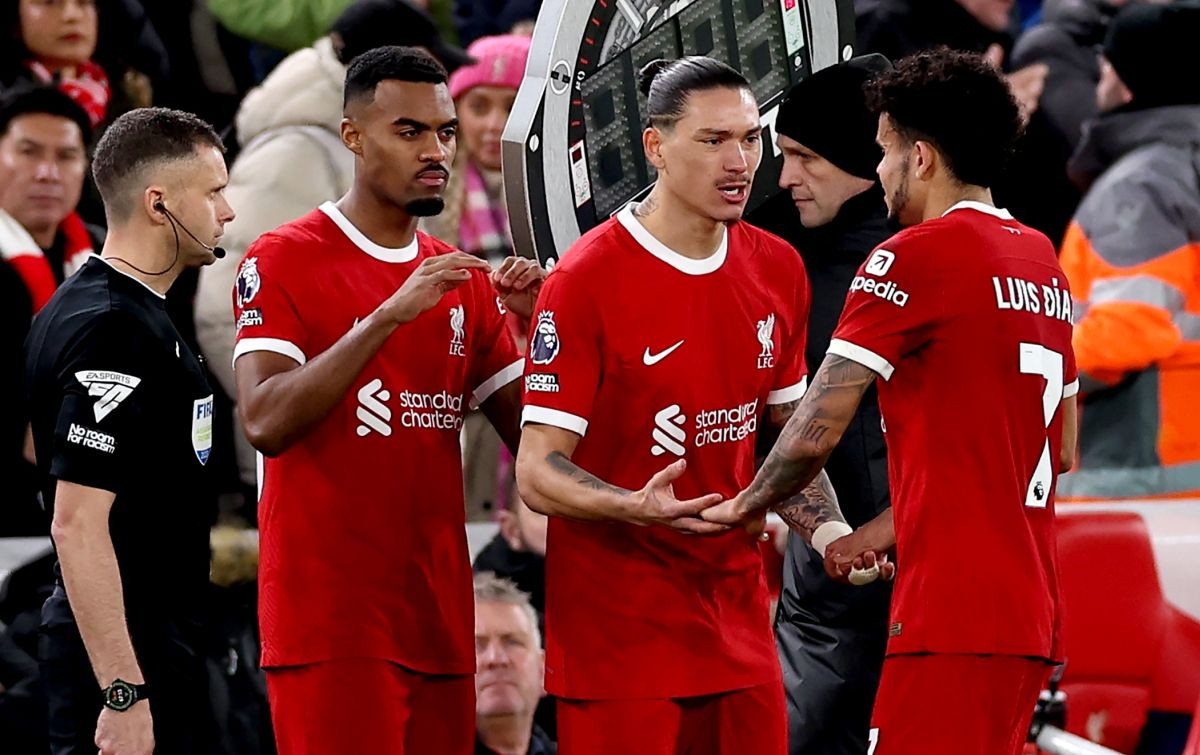 Liverpool pušta veznjaka da ide u Real Madrid, a zamjenu za njega našli u Barceloni Liverpool pušta veznjaka da ide u Real Madrid, a zamjenu za njega našli u Barceloni