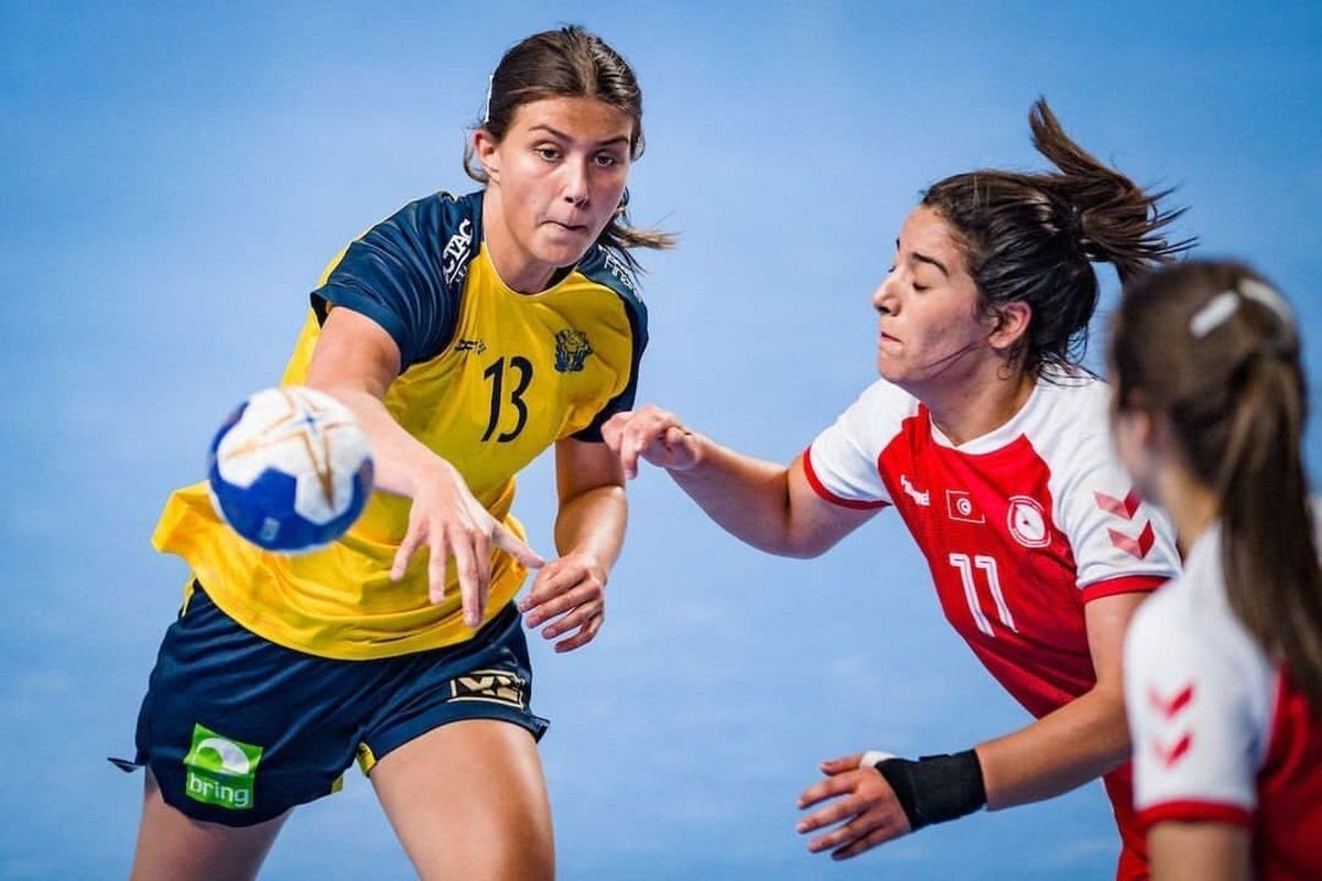 Emma Nuhanović među najboljim mladim rukometašicama Evrope: Stigao i poziv višestrukih osvajačica LP Emma Nuhanović među najboljim mladim rukometašicama Evrope: Stigao i poziv višestrukih osvajačica LP