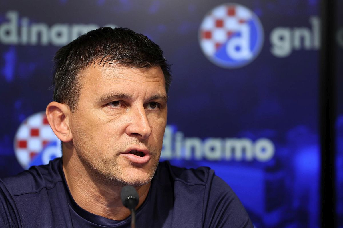 Jakirović došao gledati Zrinjski i svoju veliku želju, ali 19-godišnjak je odbio Dinamo, a Hajduk... Jakirović došao gledati Zrinjski i svoju veliku želju, ali 19-godišnjak je odbio Dinamo, a Hajduk...