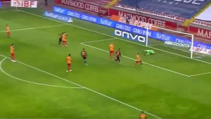 Majstor ostaje majstor: Falcao potezom sa "termina" ostavio protivnike u čudu