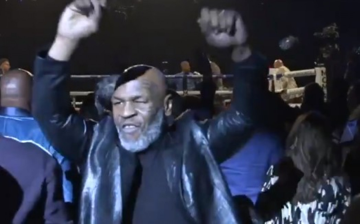 Pogledajte proslavu Mikea Tysona nakon što je Fury pobijedio Wildera