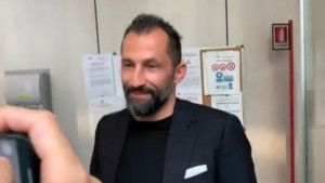 Salihamidžić već na putu za Minhen: Novinari ga opkolili i postavili pitanje koje zanima sve