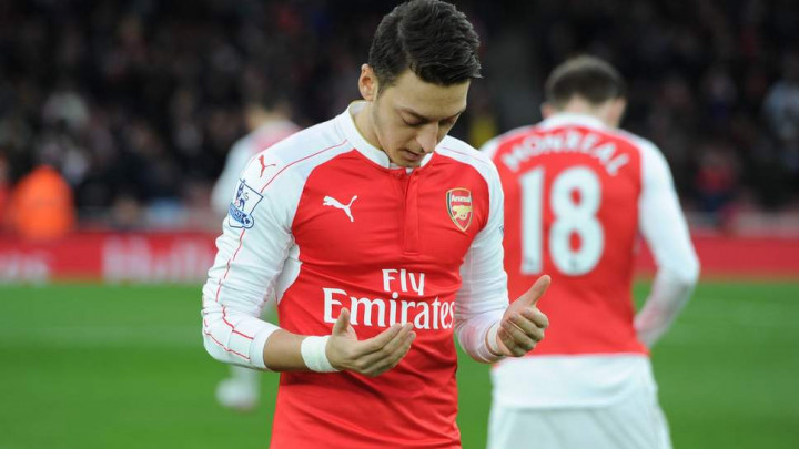 Bivši igrač 'Topnika': Ozil bi trebao završiti karijeru ukoliko ne može igrati u ovakvom Arsenalu