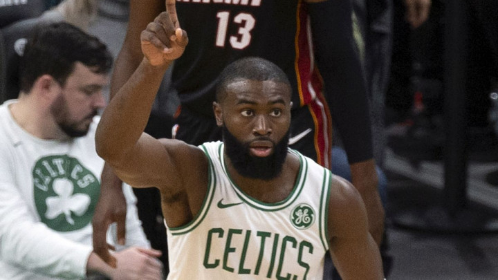 Brown vodio Celticse do pobjede u Torontu