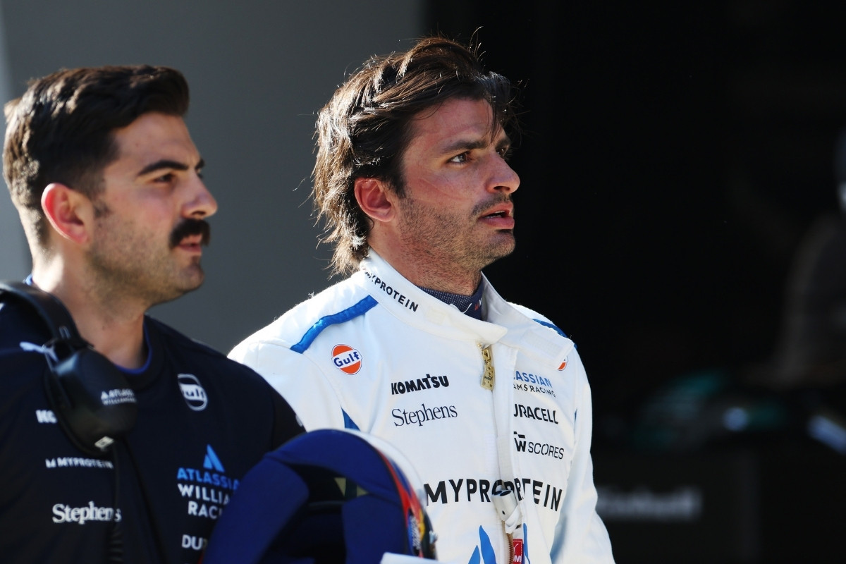 Sudije odlučile: Carlos Sainz Jr. kažnjen zbog incidenta sa Hamiltonom!