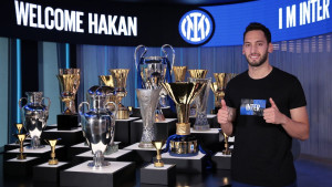 Zvanično: Calhanoglu izazvao tektonske poremećaje potpisom za Inter!