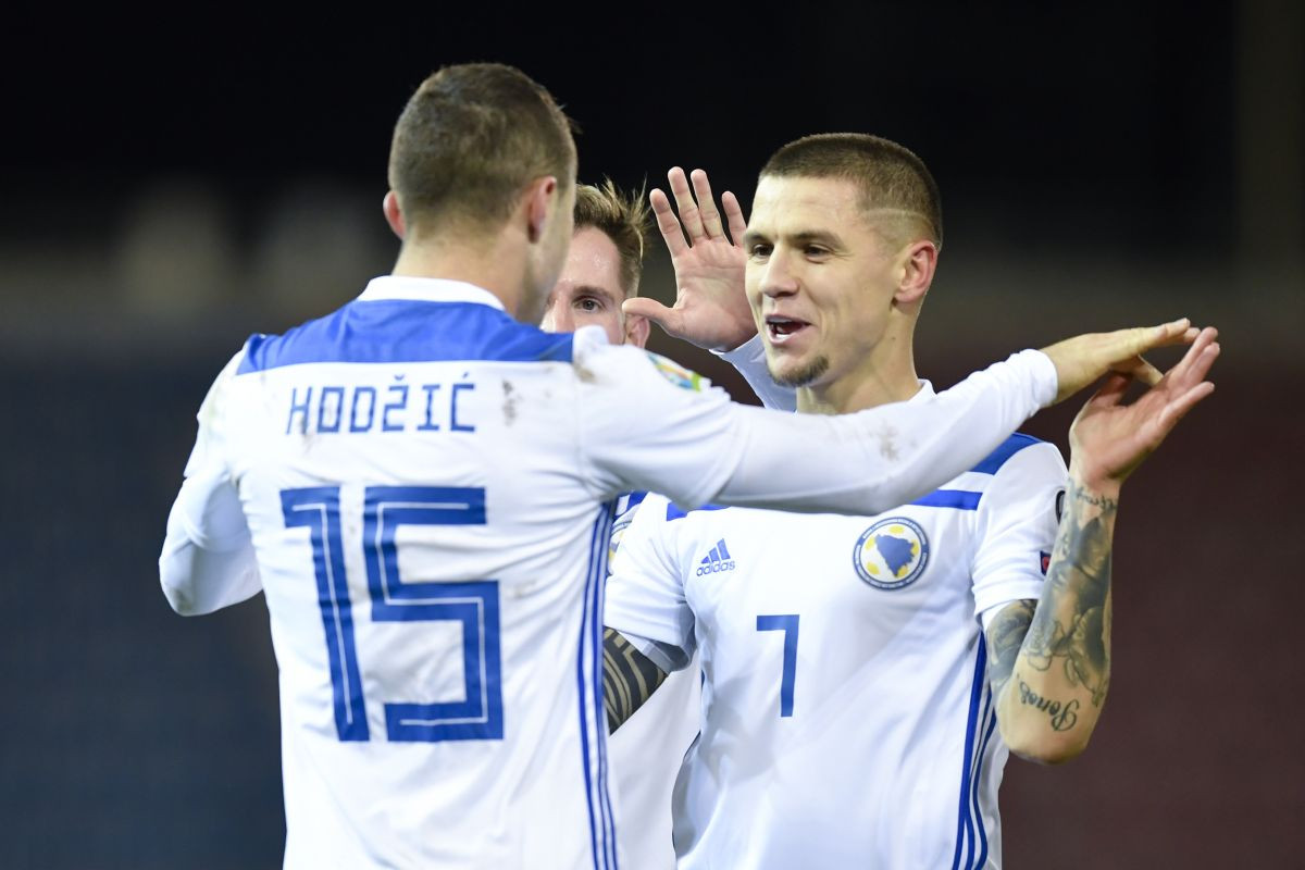 Bešić se prisjetio kako je bilo čuvati Messija: "On je odigrao loše a imao je gol i asistenciju" Bešić se prisjetio kako je bilo čuvati Messija: "On je odigrao loše a imao je gol i asistenciju"