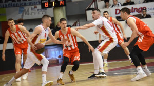 Crvena Zvezda nosi bodove iz Čačka
