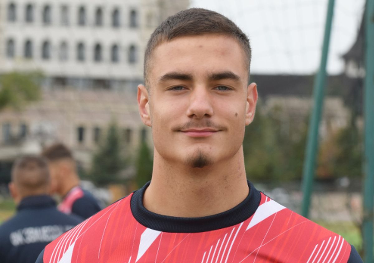 Zvijezda 09 će žestoko "omastiti brk" - U redu za čudo od djeteta su Zvezda, Sarajevo, Lecce... Zvijezda 09 će žestoko "omastiti brk" - U redu za čudo od djeteta su Zvezda, Sarajevo, Lecce...