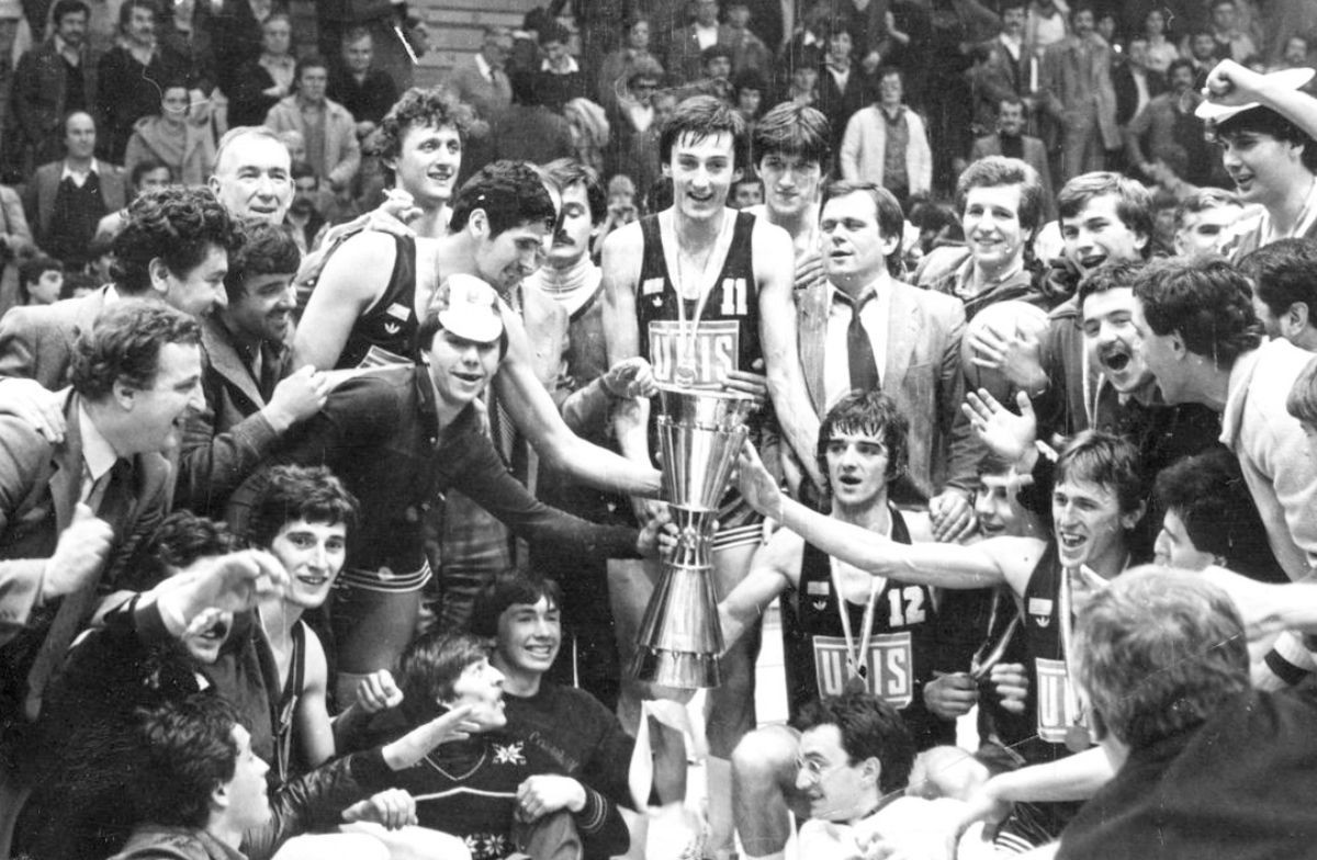 Cijeli svijet je gledao u Sarajevo: Na današnji dan 1979. godine KK Bosna postala prvak Evrope Cijeli svijet je gledao u Sarajevo: Na današnji dan 1979. godine KK Bosna postala prvak Evrope