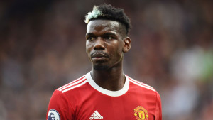 Paul Pogba se pojavio na Old Traffordu i svi su gledali samo u njega