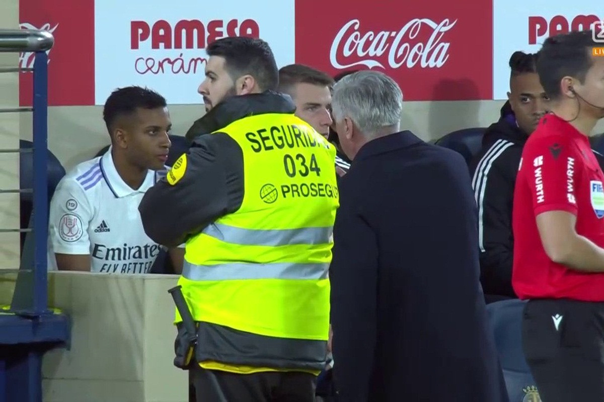 Nešto je puklo u Realu: Ancelotti priča i prijeti prstom, zvijezda ga ne doživljava