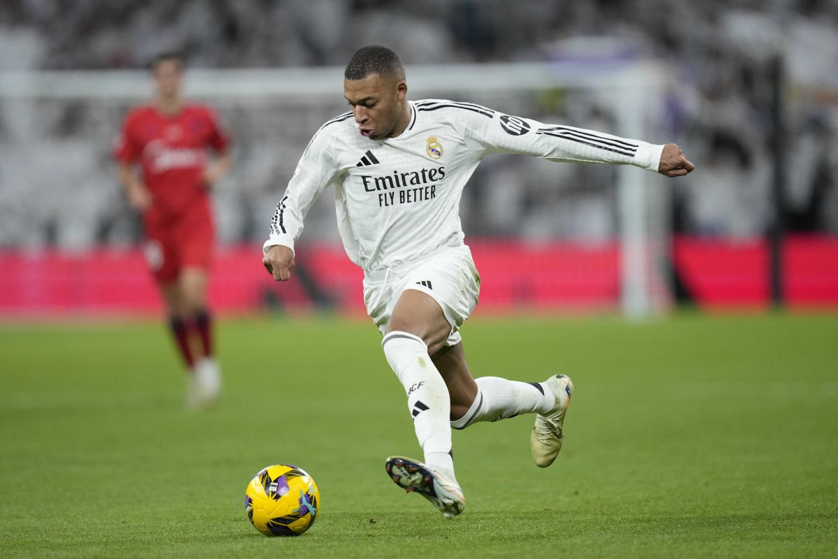 Mbappe sreo Pereza u tunelu, palo je obećanje koje niko nije mogao ni sanjati: "Obećavam da ću..." Mbappe sreo Pereza u tunelu, palo je obećanje koje niko nije mogao ni sanjati: "Obećavam da ću..."