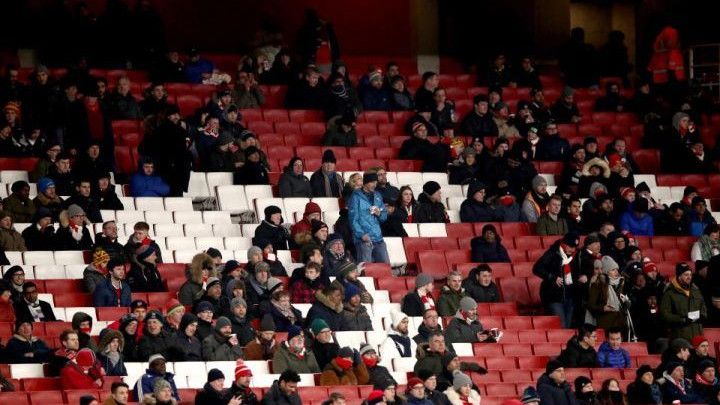 Očaj na Emiratesu: Poluprazan stadion gleda potpunu blamažu Topnika