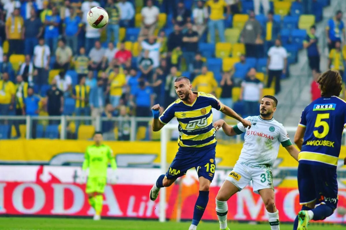 Mujakić nezamjenjiv u Turskoj: Cilj je top sedam, liga je kvalitetna, a reprezentacija mi je san