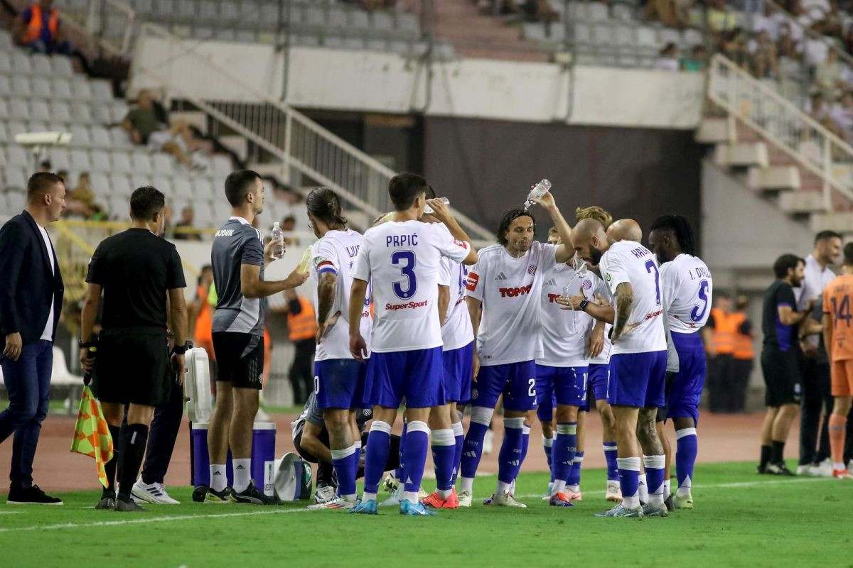 Fudbaler Hajduka odabirom reprezentacije sam sebe otpisao za derbi protiv Dinama Fudbaler Hajduka odabirom reprezentacije sam sebe otpisao za derbi protiv Dinama