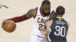 Rivali na NBA parketima sada na istoj strani - LeBron i Curry zajedno po zlato u Parizu