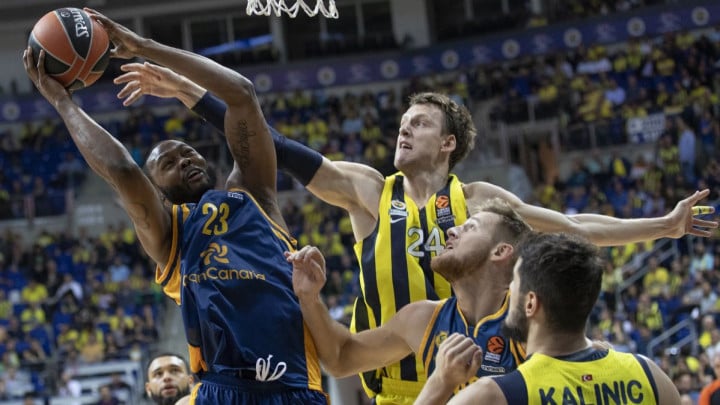 Fenerbahče nanio drugi poraz Khimkiju, Žalgiris bolji od Efesa