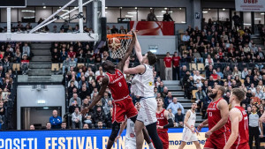 Srbija se u šarenom sastavu poigrala sa Danskom i otvorila vrata Eurobasketa