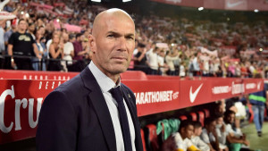 Zinedine Zidane se vraća na scenu nakon pet godina, sinoć je prihvatio njihovu ponudu!