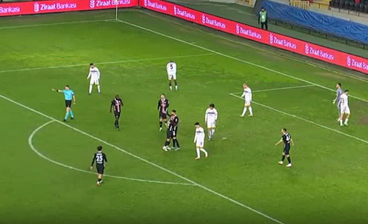 Partija iz snova za Kenana Kodru Partija iz snova za Kenana Kodru