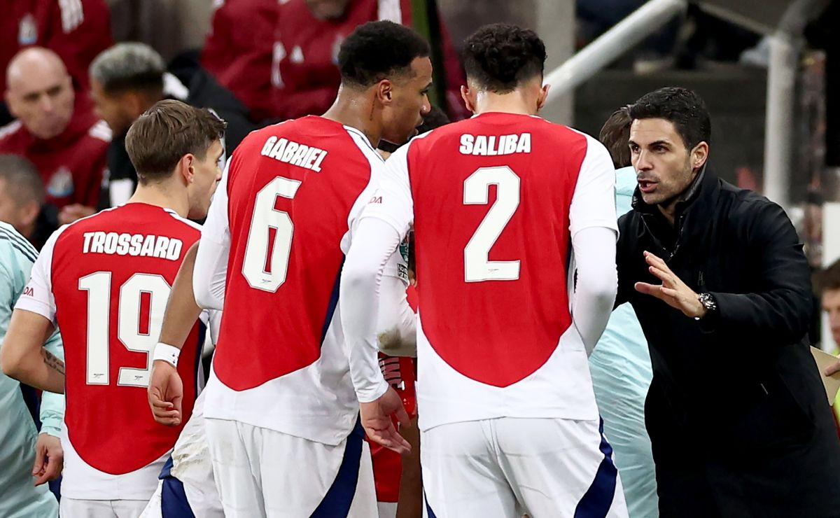 Mikel Arteta tjera sedam zvijezda sa Emiratesa u brutalnom ljetnjem remontu Arsenala! Mikel Arteta tjera sedam zvijezda sa Emiratesa u brutalnom ljetnjem remontu Arsenala!