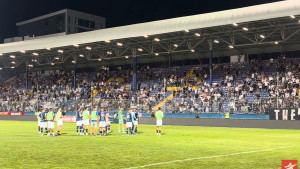 Nisu se dugo zadržali na terenu: Navijači na Grbavici žestoko izviždali igrače Željezničara