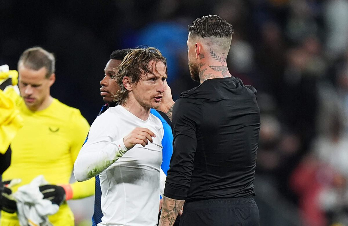 Obavljen je očajnički poziv: Sergio Ramos i Luka Modrić karijere završavaju u istom dresu? Obavljen je očajnički poziv: Sergio Ramos i Luka Modrić karijere završavaju u istom dresu?