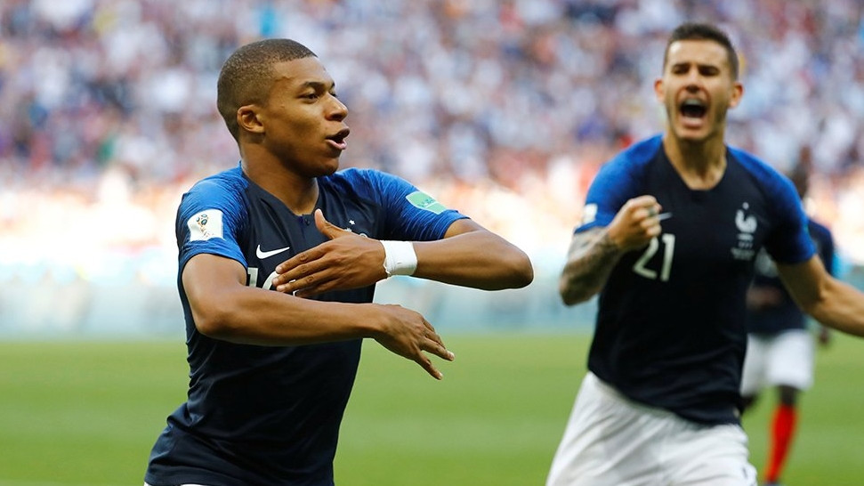 Mbappe ukrao šou i Messija poslao kući