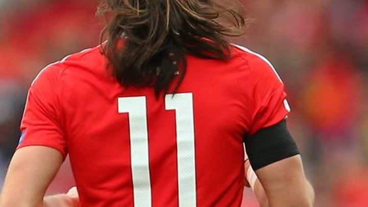 Kako Baleova kosa izgleda bez repa?