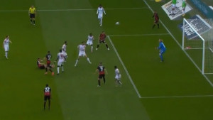 Nestvaran gol Ajdina Hrustića za Eintracht
