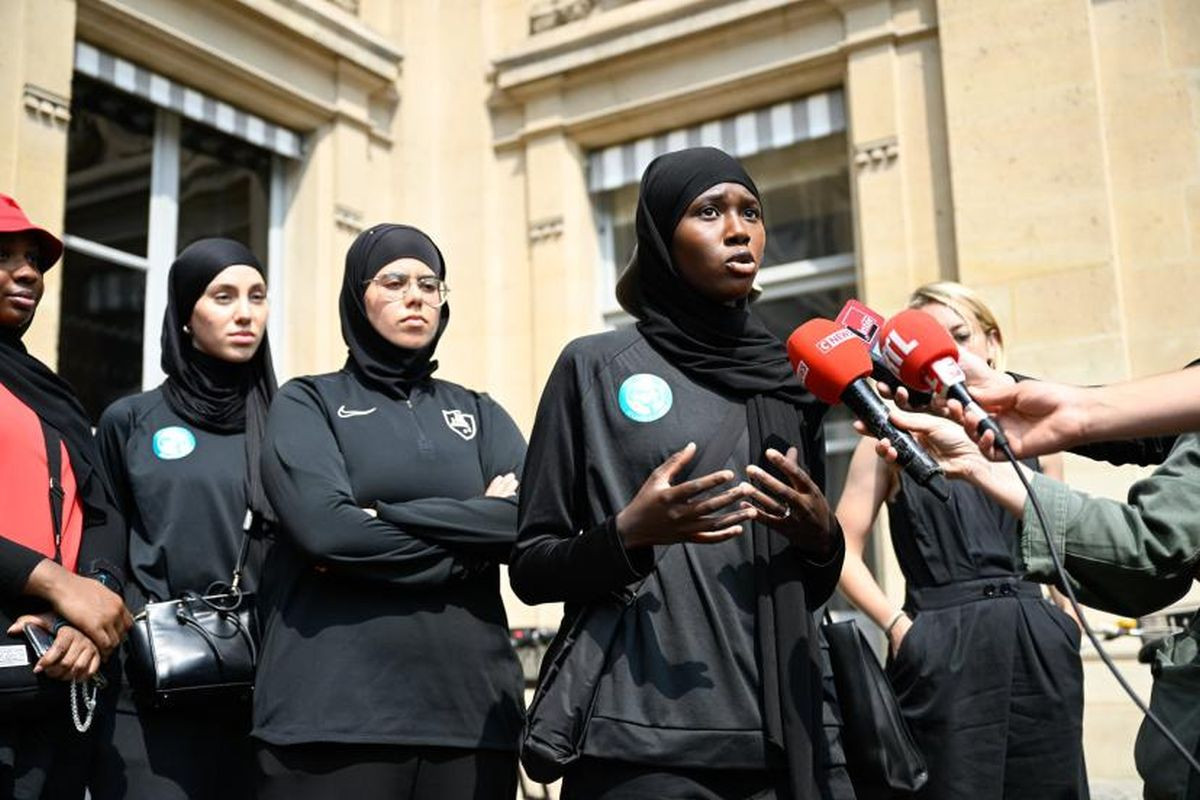U Francuskoj potvrđena odluka o zabrani nošenja hidžaba tokom nogometnih utakmica