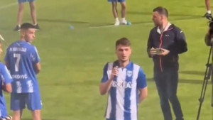 Ljajić izašao na stadion, uzeo mikrofon u ruke, a onda je zagrmilo: "Es-selamu alejkum"