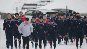 Željezničar ide u Međugorje, Sarvan neće ostati, Mekić "na čekanju"