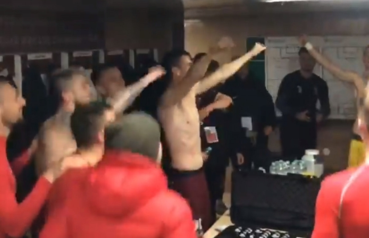 Igrači Sarajeva zapjevali i pozvali Zlatana Ibrahimovića na proslavu