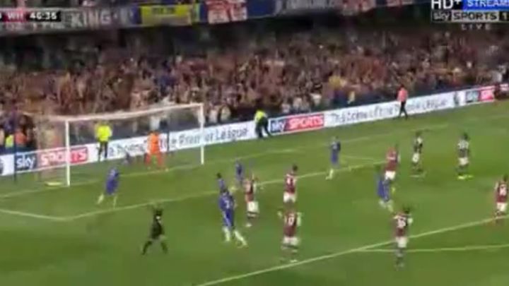 Hazard zakucao loptu u mrežu, Chelsea vodi