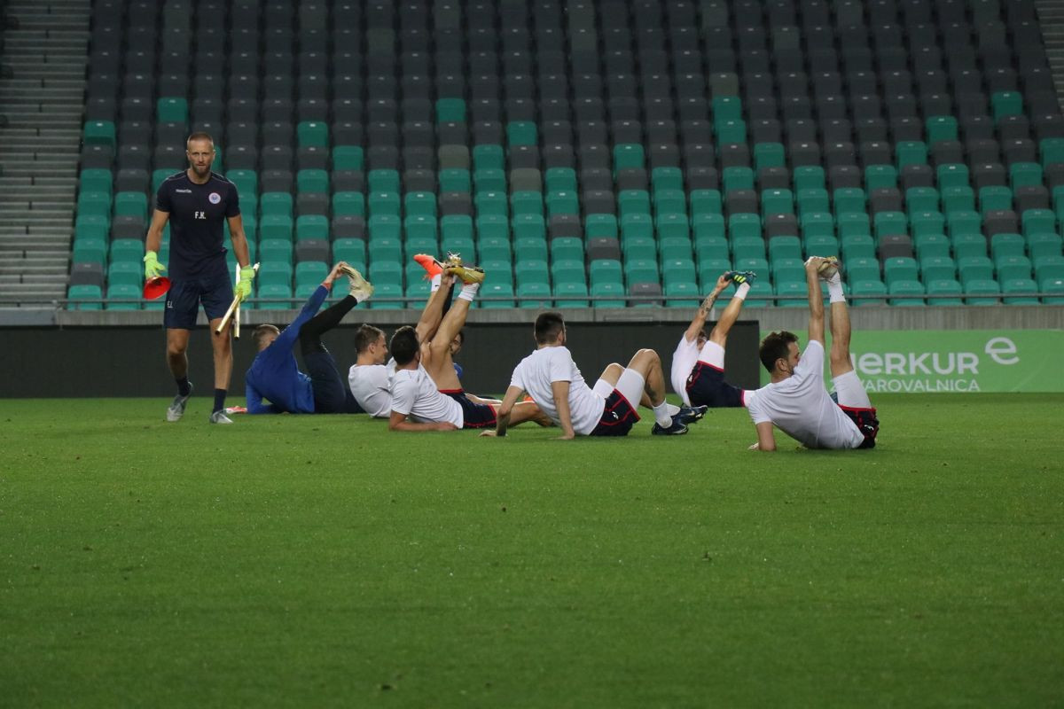 Plemići osjetili teren na Stožicama Plemići osjetili teren na Stožicama