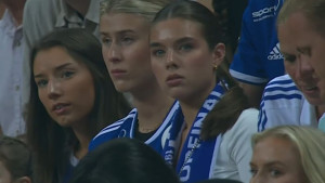 Nevjerica na licu, u očima suze: Scena zbog koje tri ljepotice više nikad neće doći na stadion! 