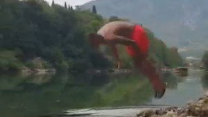 Fejsal Mulić se osvježio u Neretvi, ali se nije proslavio skokom na glavu