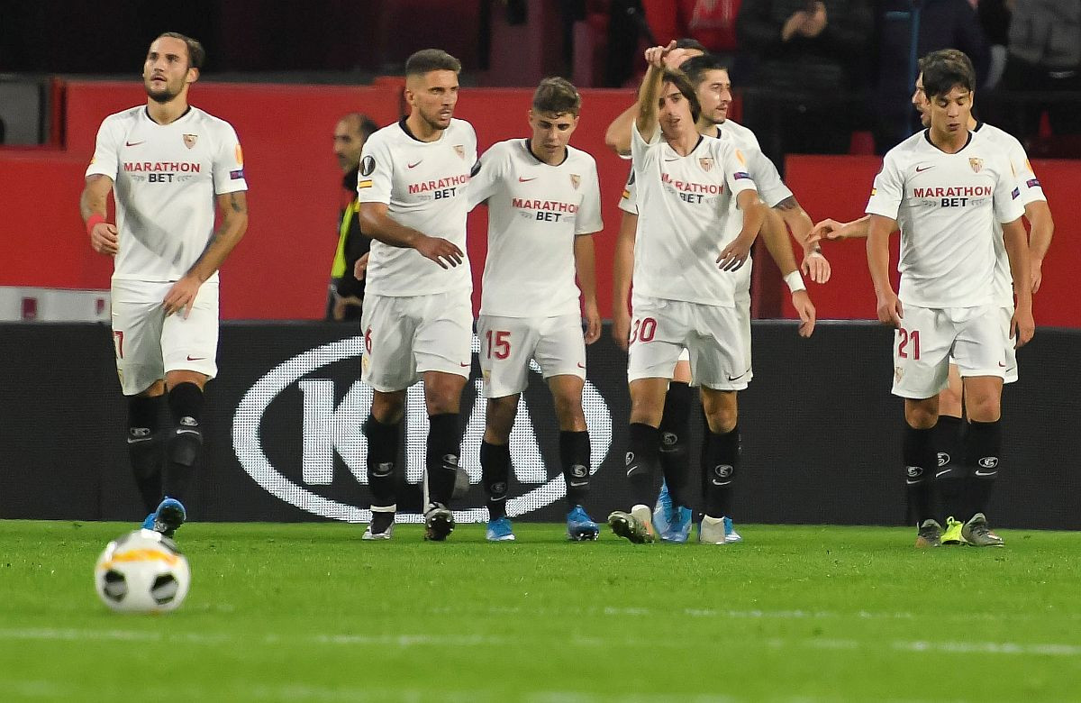 Qarabag izgubio od Seville, Begović primio nesretan gol