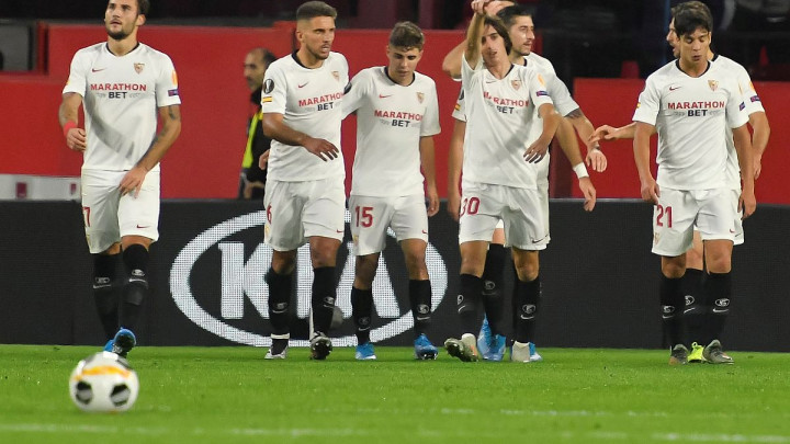 Qarabag izgubio od Seville, Begović primio nesretan gol