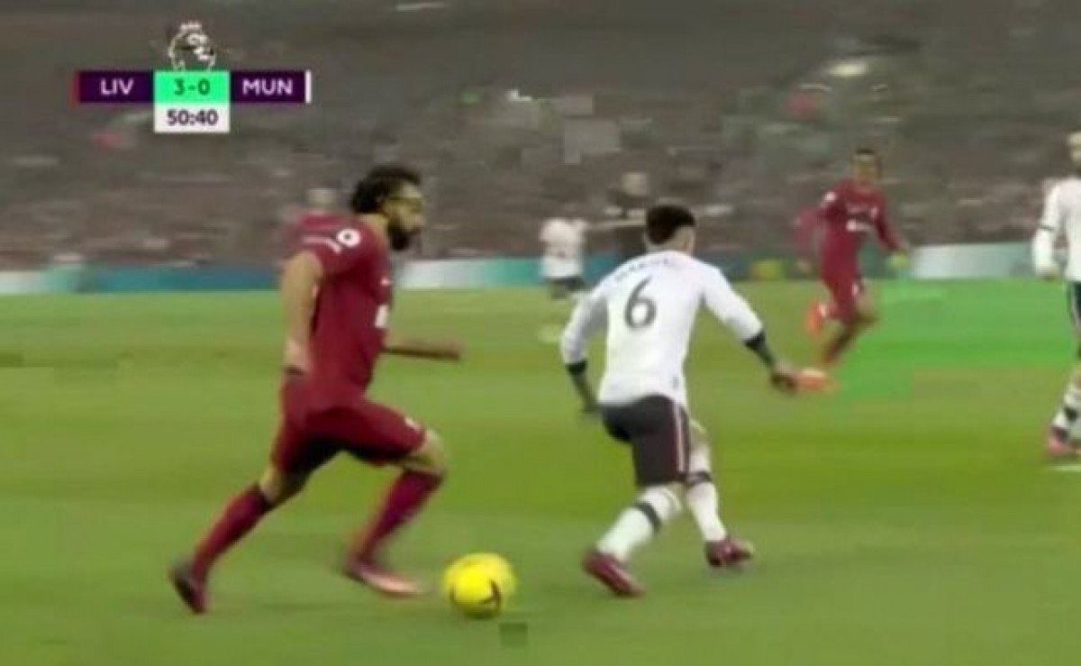 Nesretnik nije znao šta ga je snašlo: Salah je večeras osramotio igrača Uniteda za cijeli život!