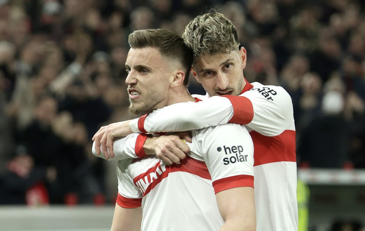 Stvarno ga je teško čuvati: Nova majstorija Demirovića za 11. bundesligaški gol Stvarno ga je teško čuvati: Nova majstorija Demirovića za 11. bundesligaški gol