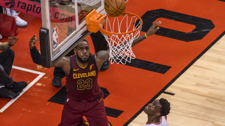 Nevjerovatni LBJ uništio Raptorse