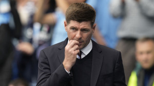 Gerrard uveo nevjerovatna pravila fudbalerima: Samo pokušajte ući pod tuš bez papuča