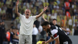 Staro gvožđe? Ma kako da ne! Džeko spašava Mourinha, zabio je sjajan gol!