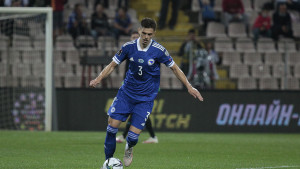 Dennis Hadžikadunić je sve bliže sjajnom potpisu