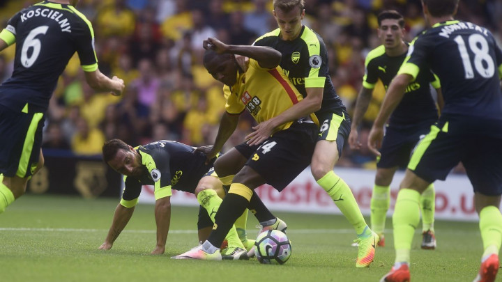 Zadnje pojačanje Manchester Uniteda Aston Villa odbila 24 sata ranije