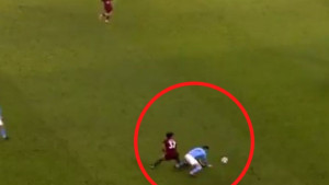 Traore bi mnoge raznio u ovakvom duelu, ali Cancelo nije ni pomislio da odustane